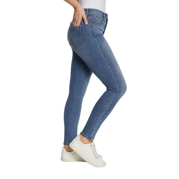 Jessica Simpson Women's Plus Size 22 High Rise Skinny Super Stretch Jeans NWT - Picture 1 of 4
